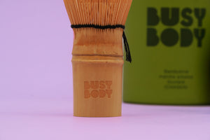 Matcha bambukinė šluotelė BUSY BODY