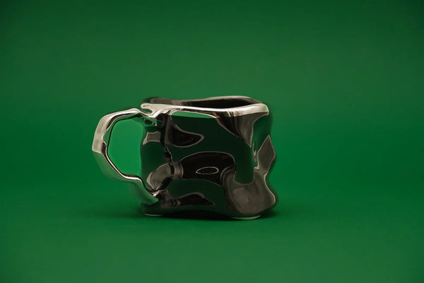 Puodelis BUSY BLACK MIRROR