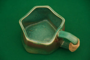 Rankų darbo puodelis EMERALD CREEK